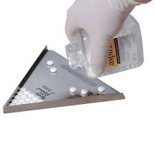 TRIANGULAR TRAY TABLET COUNTER