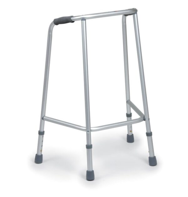 WALKING FRAME MEDIUM